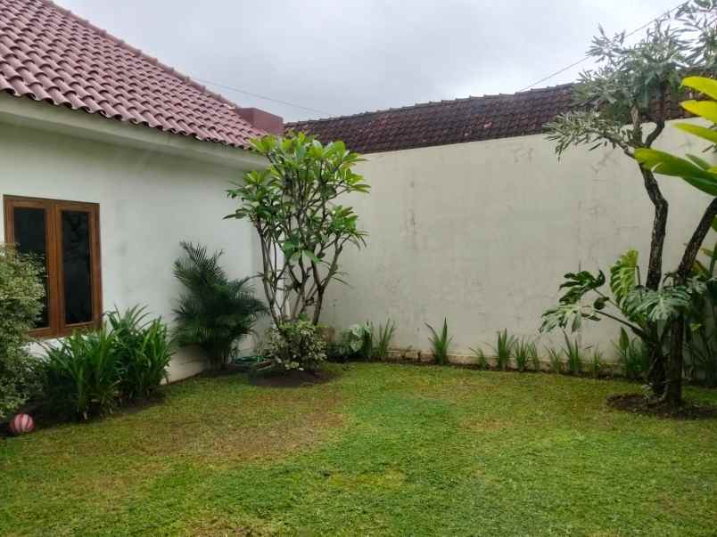 dijual rumah jl sumberan soragan