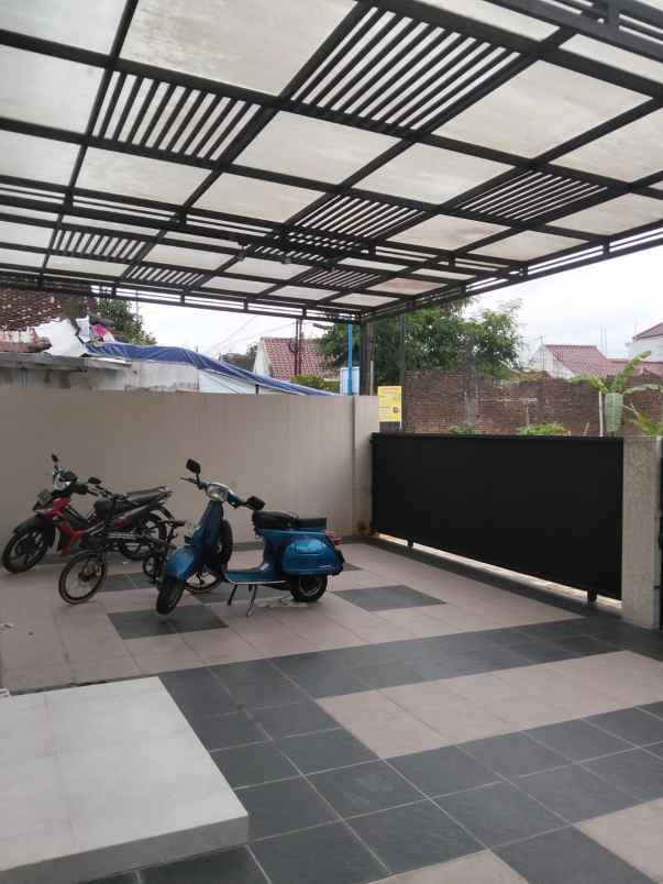 dijual rumah jl sumberan soragan