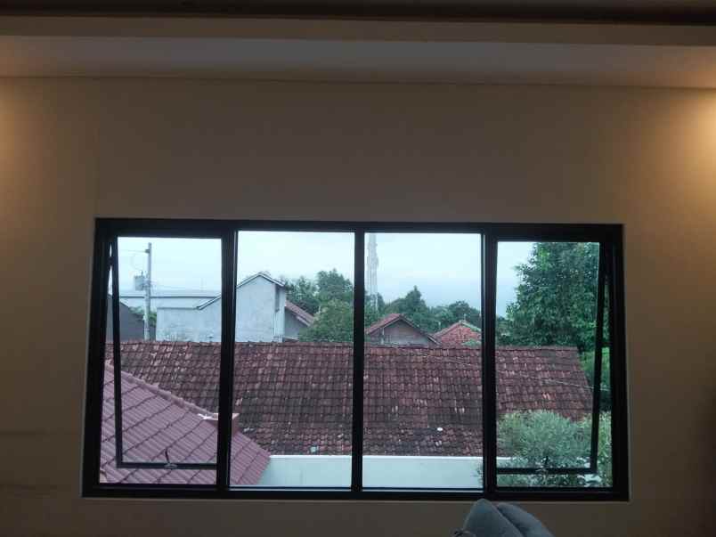 dijual rumah jl sumberan soragan