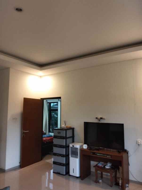 dijual rumah jl sumberan soragan