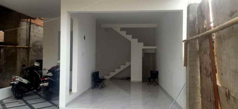 dijual rumah jl sumur bandung 1