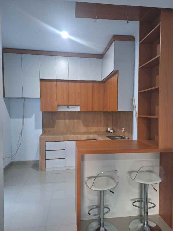 dijual rumah jl wibawa mukti jatiasih