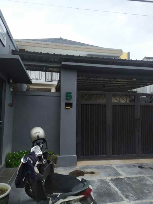 Dijual Rumah Minimalis Lantai 2 Lokasi Buluh Indah Denpasar