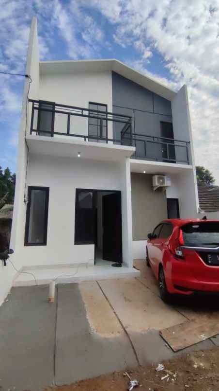 dijual rumah jln raya kalimulya