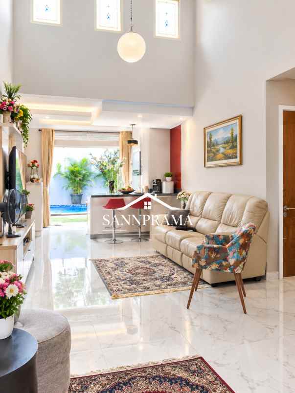dijual rumah jln raya margasatwa cilandak