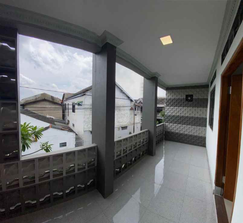 dijual rumah jupiter barat margahayu