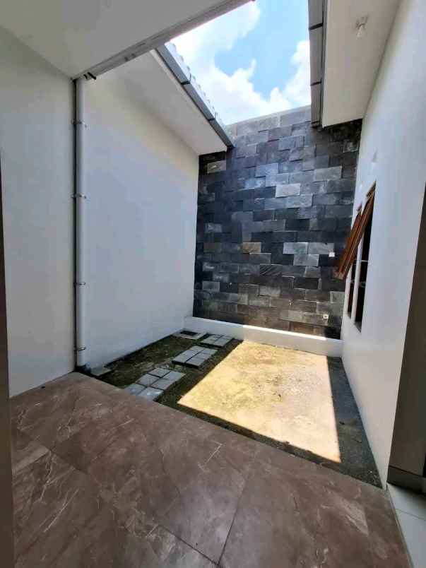 dijual rumah kalasan