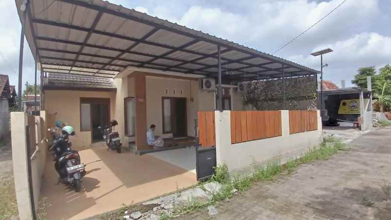 dijual rumah kalasan