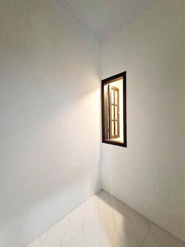 dijual rumah kalisari