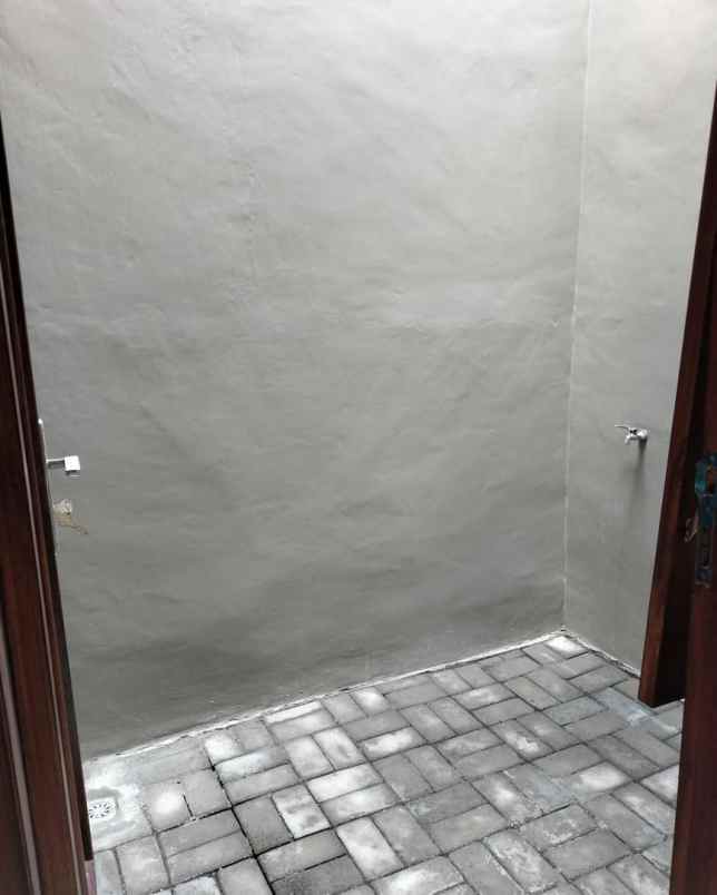 dijual rumah kalitirto