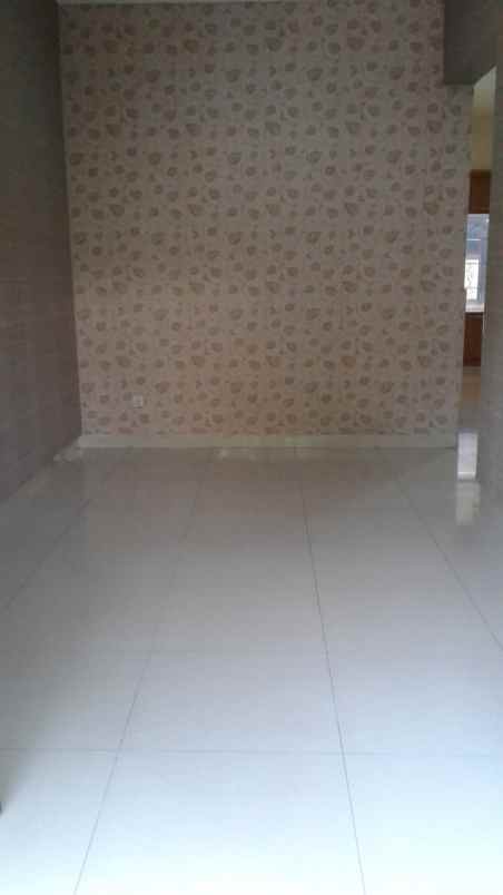 dijual rumah karawaci