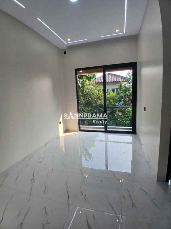 dijual rumah kav dki