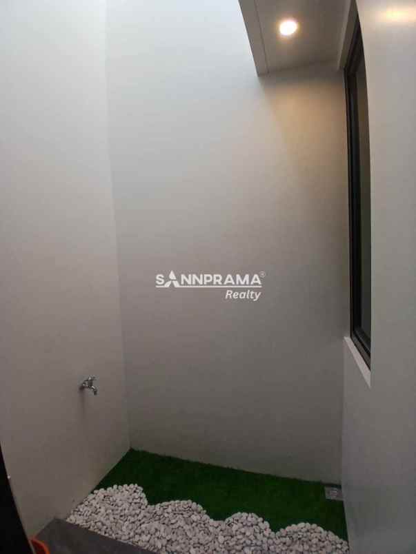 dijual rumah kav dki