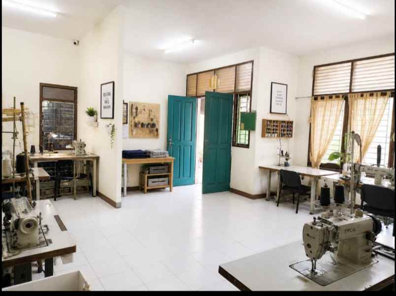 dijual rumah kayu putih pulo gadung