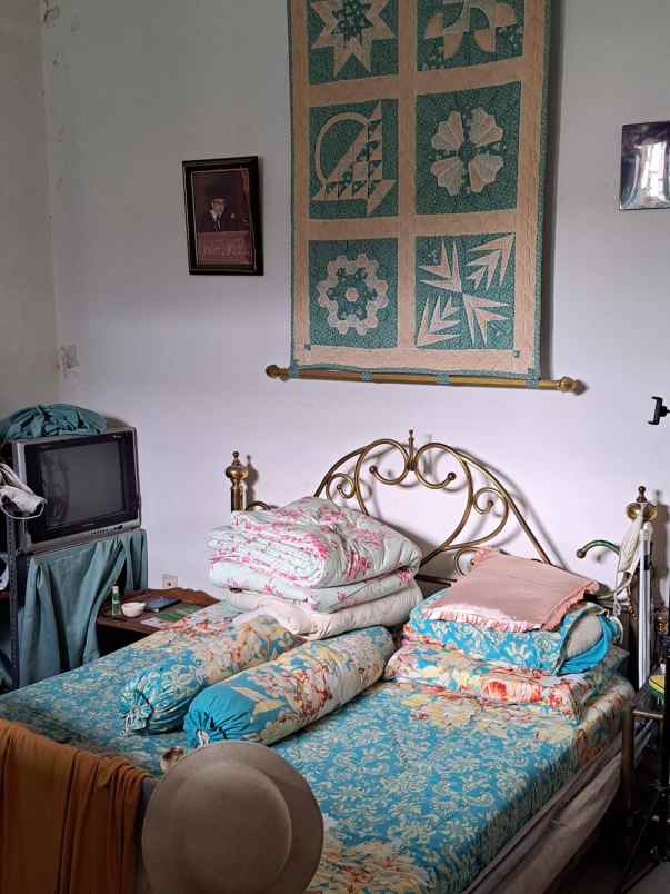 dijual rumah kebayoran baru