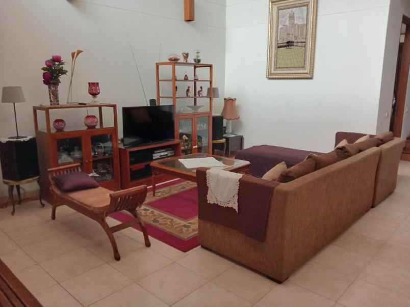 dijual rumah kec parongpong