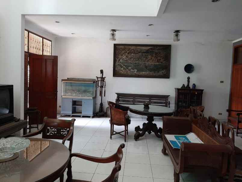 dijual rumah kembangan utara
