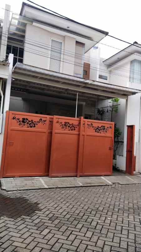 dijual rumah kencana residence