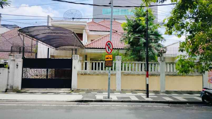dijual rumah ketabang genteng surabaya