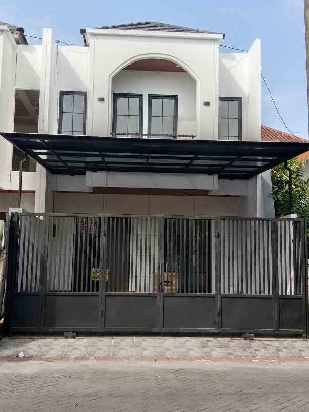 dijual rumah klampis