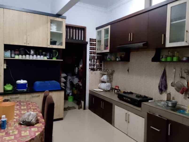dijual rumah klender