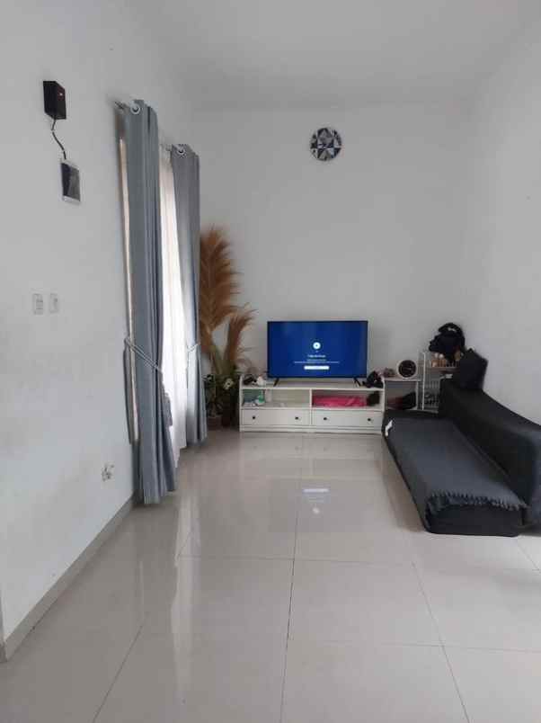 dijual rumah komp srimaya cilame bdg