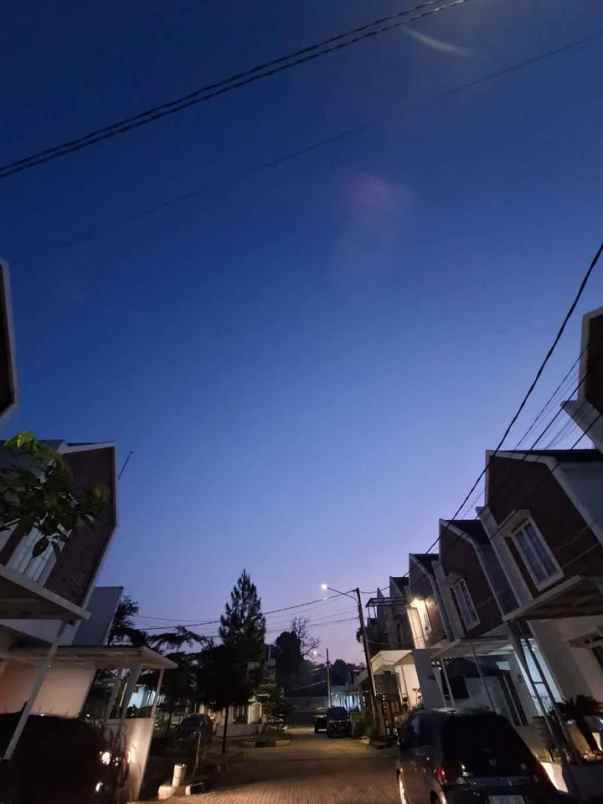 dijual rumah komp srimaya view cilame