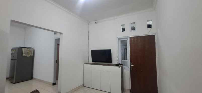 dijual rumah komplek arcamanik endah