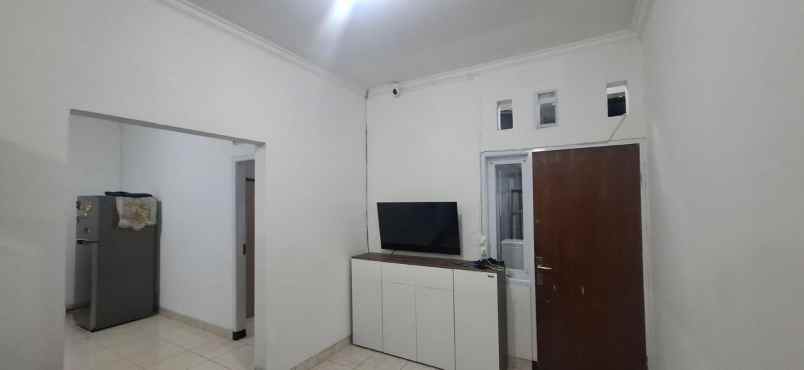 dijual rumah komplek arcamanik endah