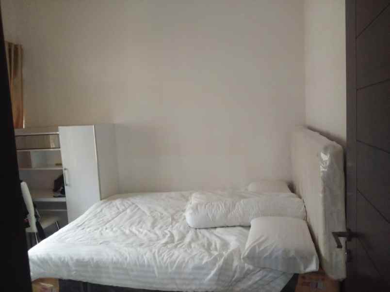 dijual rumah komplek buahbatu regency