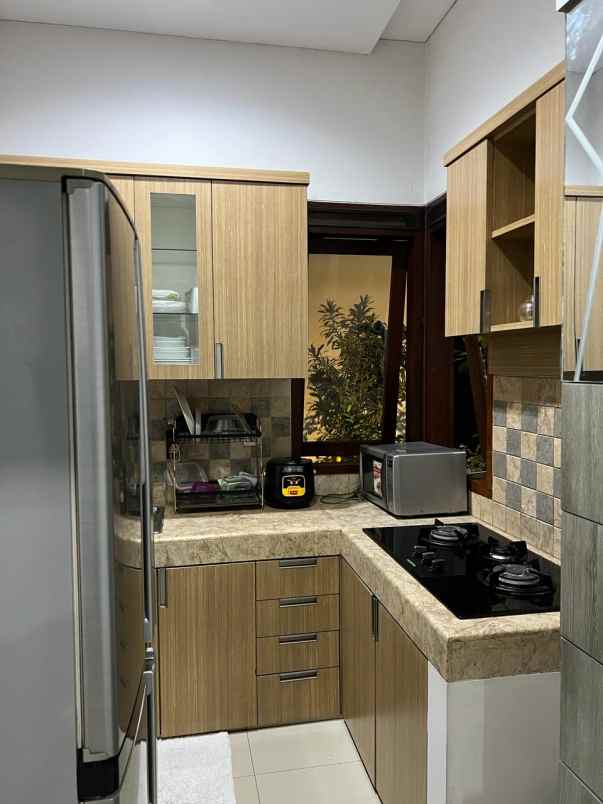 dijual rumah komplek buahbatu regency