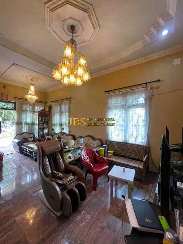 dijual rumah komplek cemara hijau jalan