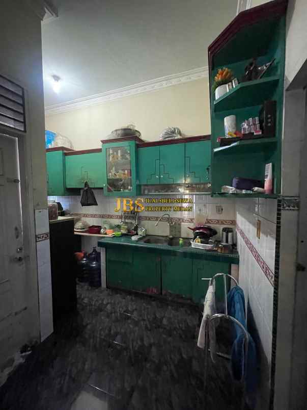 dijual rumah komplek cemara hijau jalan