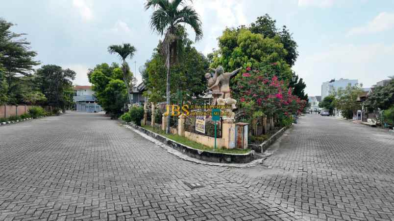 dijual rumah komplek cemara hijau jalan