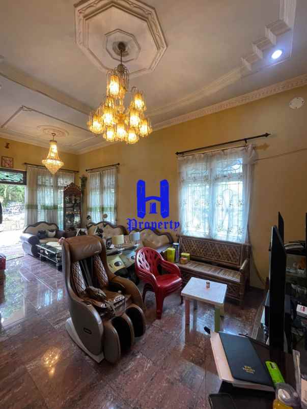 dijual rumah komplek cemara hijau jalan