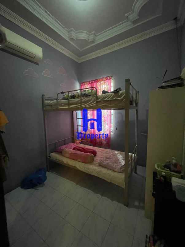 dijual rumah komplek cemara hijau jalan