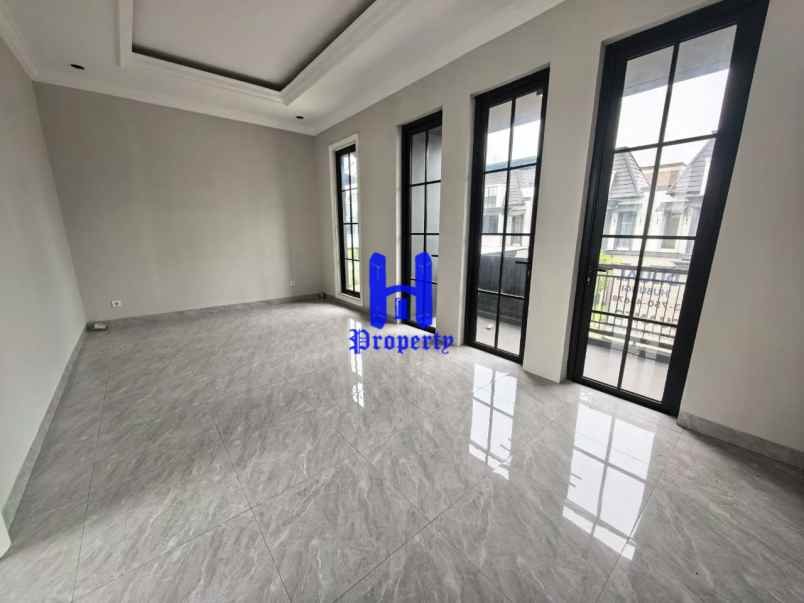 dijual rumah komplek citraland gama