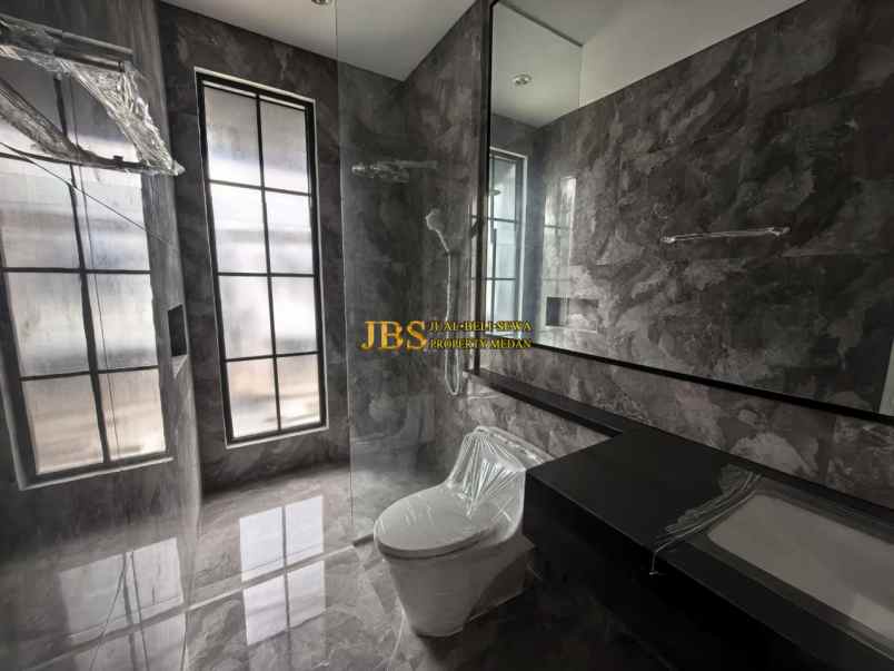 dijual rumah komplek citraland gama