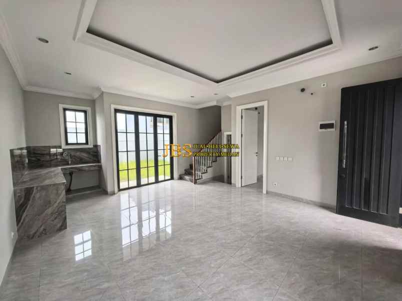 dijual rumah komplek citraland gama