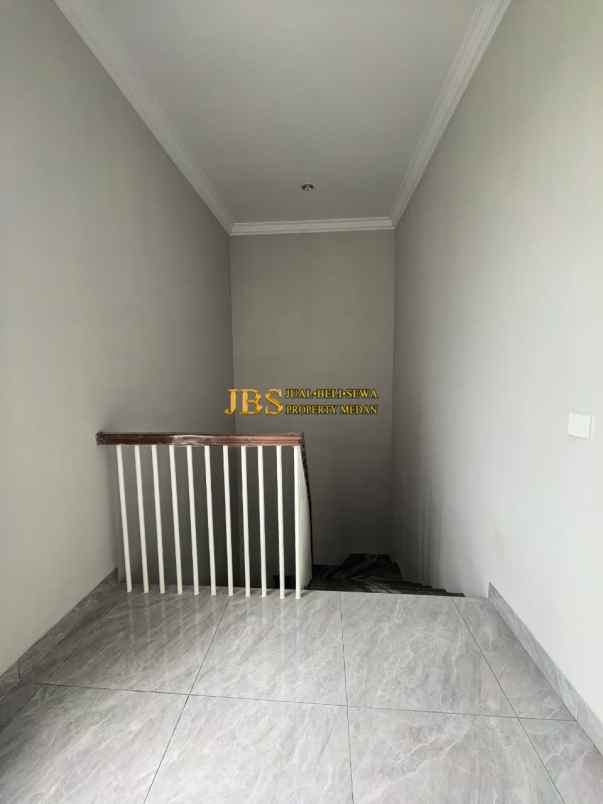 dijual rumah komplek citraland gama