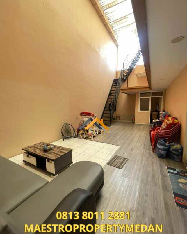 dijual rumah komplek citraland gama