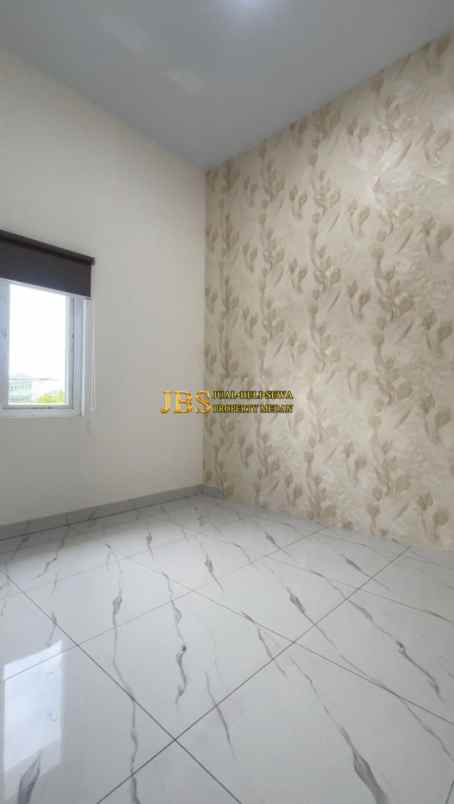 dijual rumah komplek mentari starlight