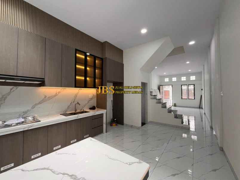 dijual rumah komplek mentari starlight