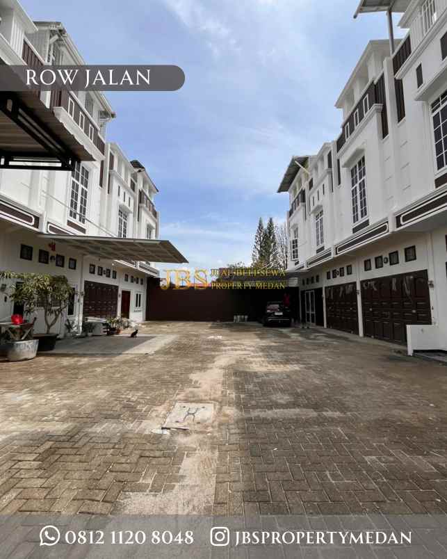 dijual rumah komplek mentari starlight