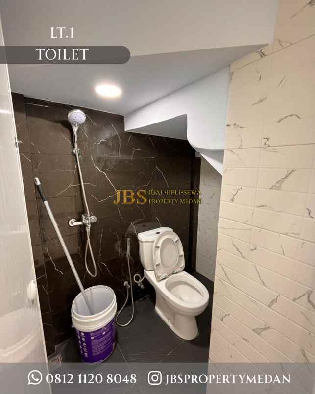 dijual rumah komplek mentari starlight