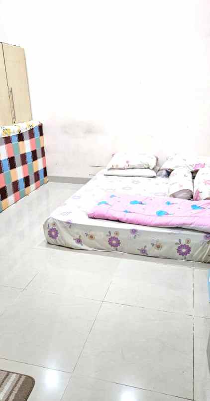 dijual rumah komplek persada sayang