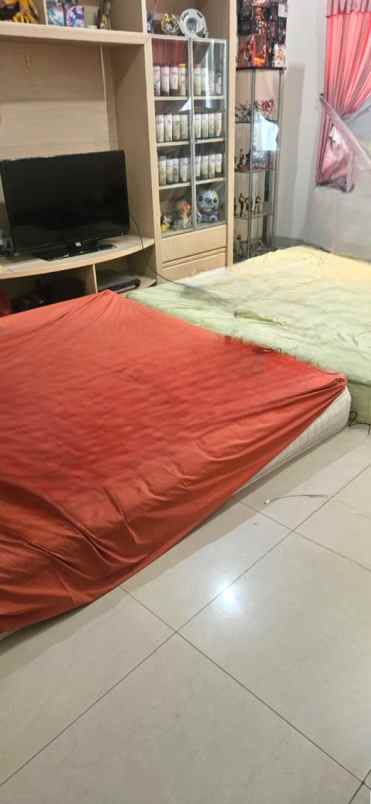 dijual rumah komplek persada sayang
