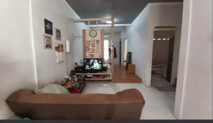 dijual rumah komplek pesona ciwastra