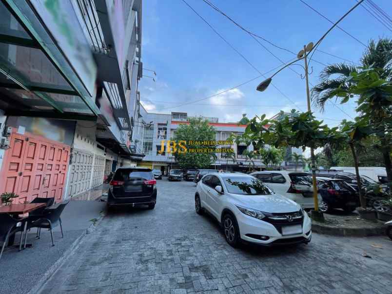 dijual rumah komplek setia budi square