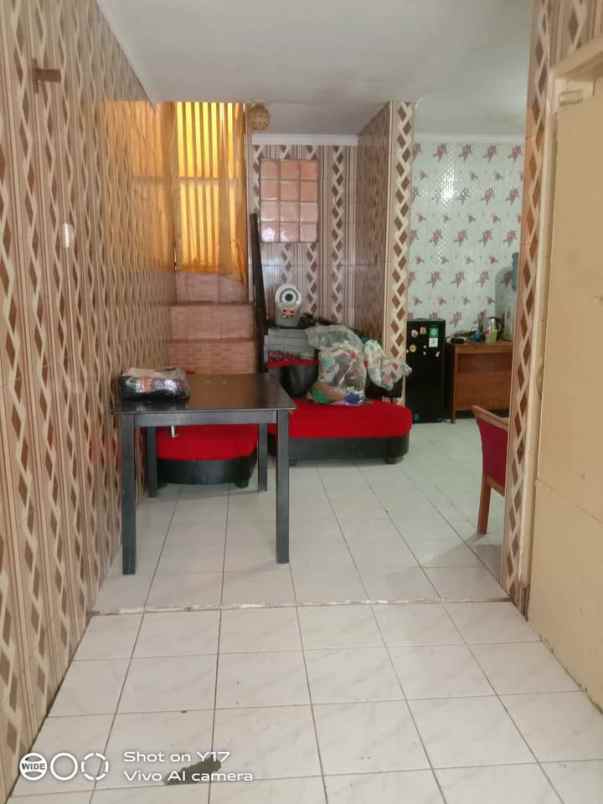 dijual rumah komplek taman cibaduyut